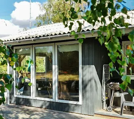 Two-bedroom Holiday In Aakirkeby 5
