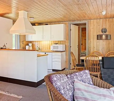 Casa vacanze Two-bedroom Holiday In Aakirkeby 5